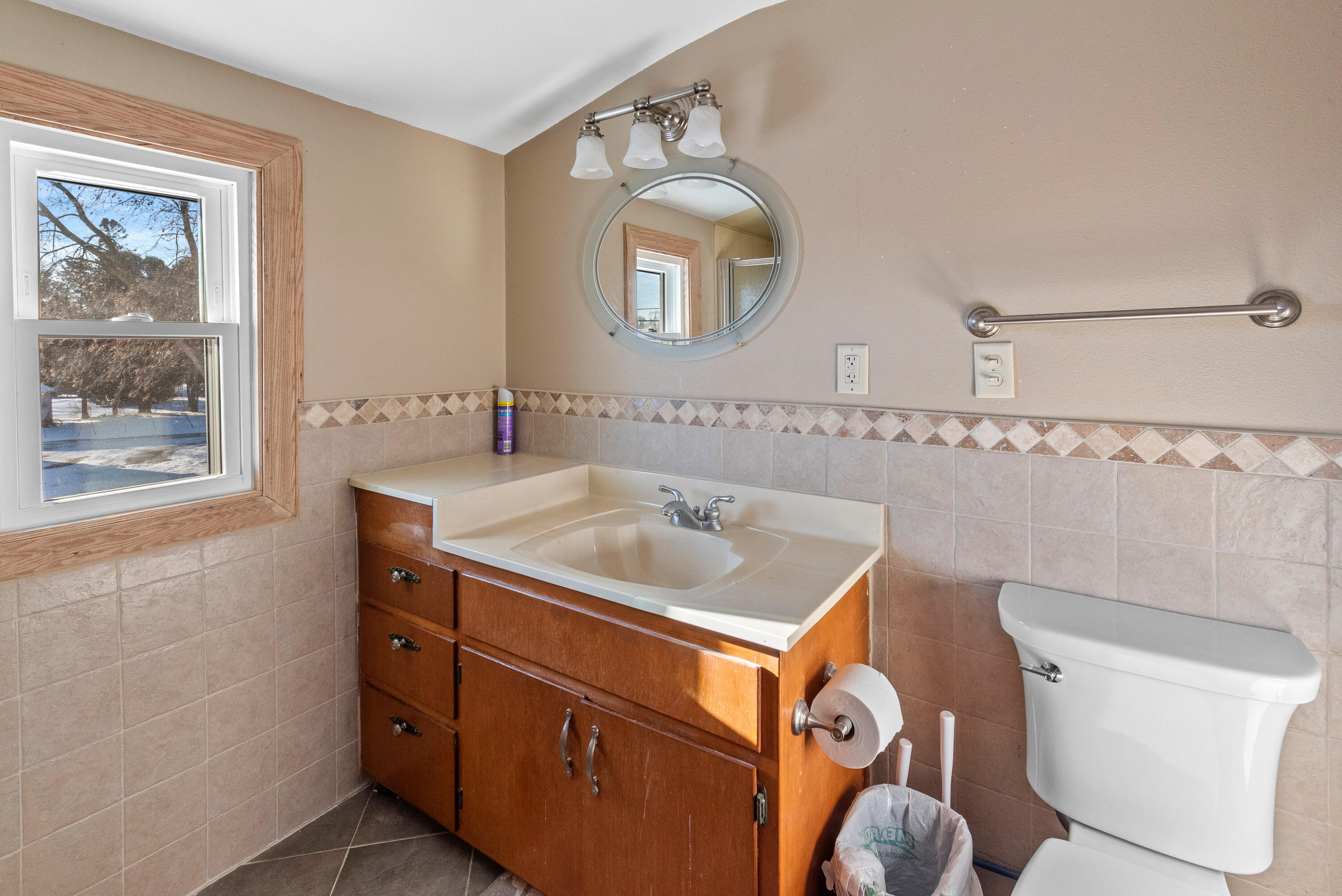 115 Elm Street Kewaskum, WI 53040 - Photo 14 of 18 Upper Bathroom