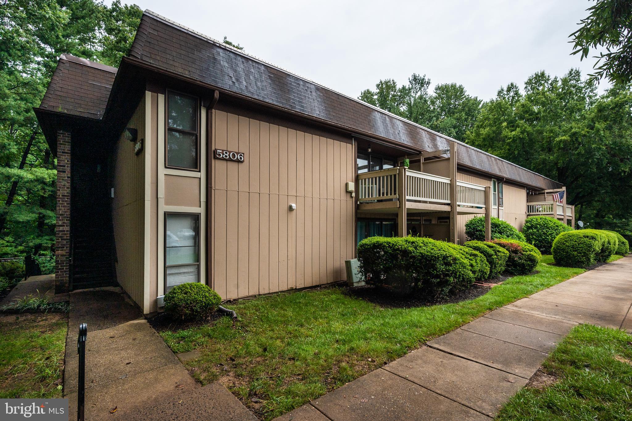 5806 Royal Ridge Drive, Unit J Springfield, VA 22152 - Photo 17 of 20 Gallery Image 17