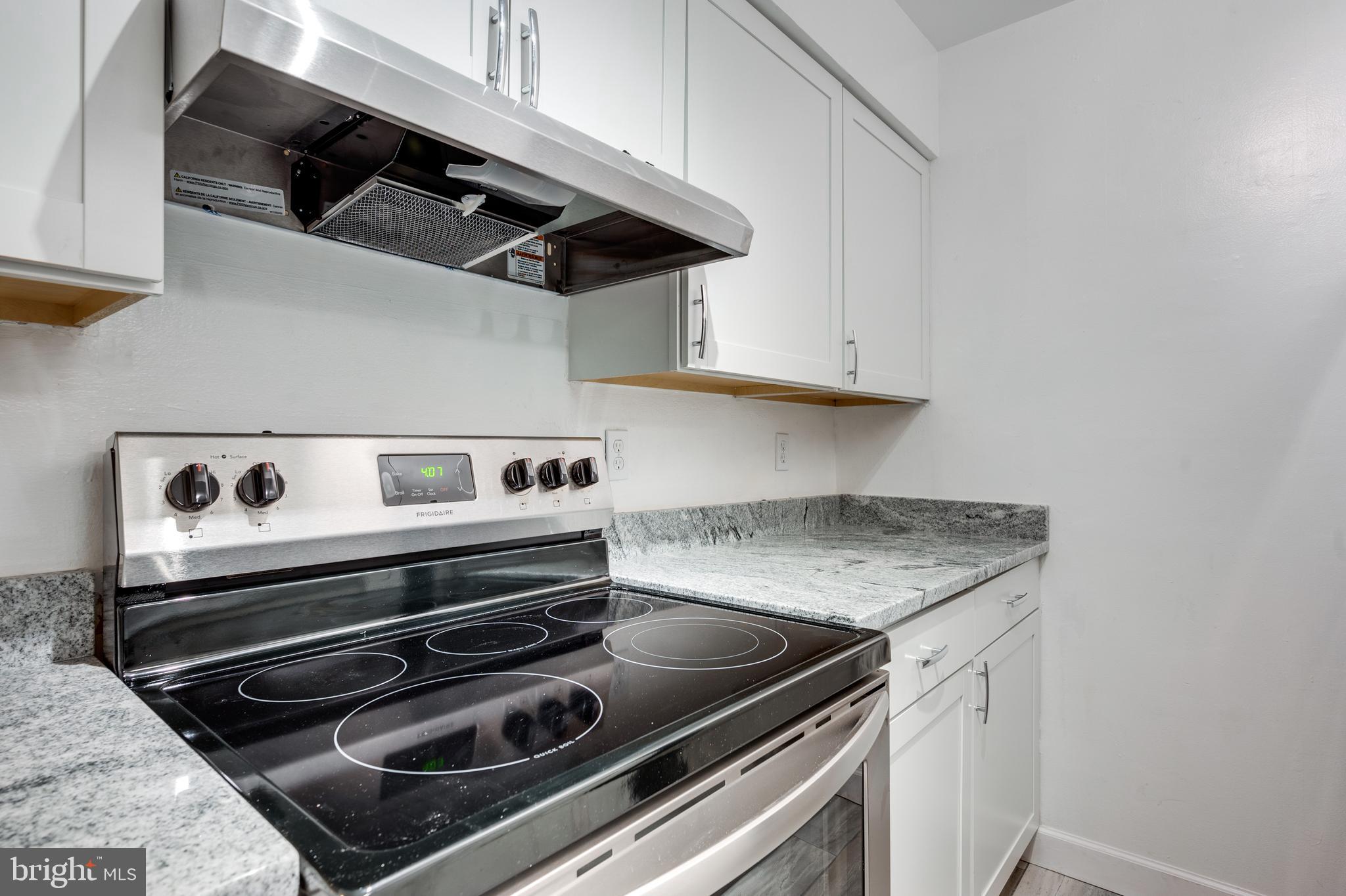 5806 Royal Ridge Drive, Unit J Springfield, VA 22152 - Photo 5 of 20 Gallery Image 5