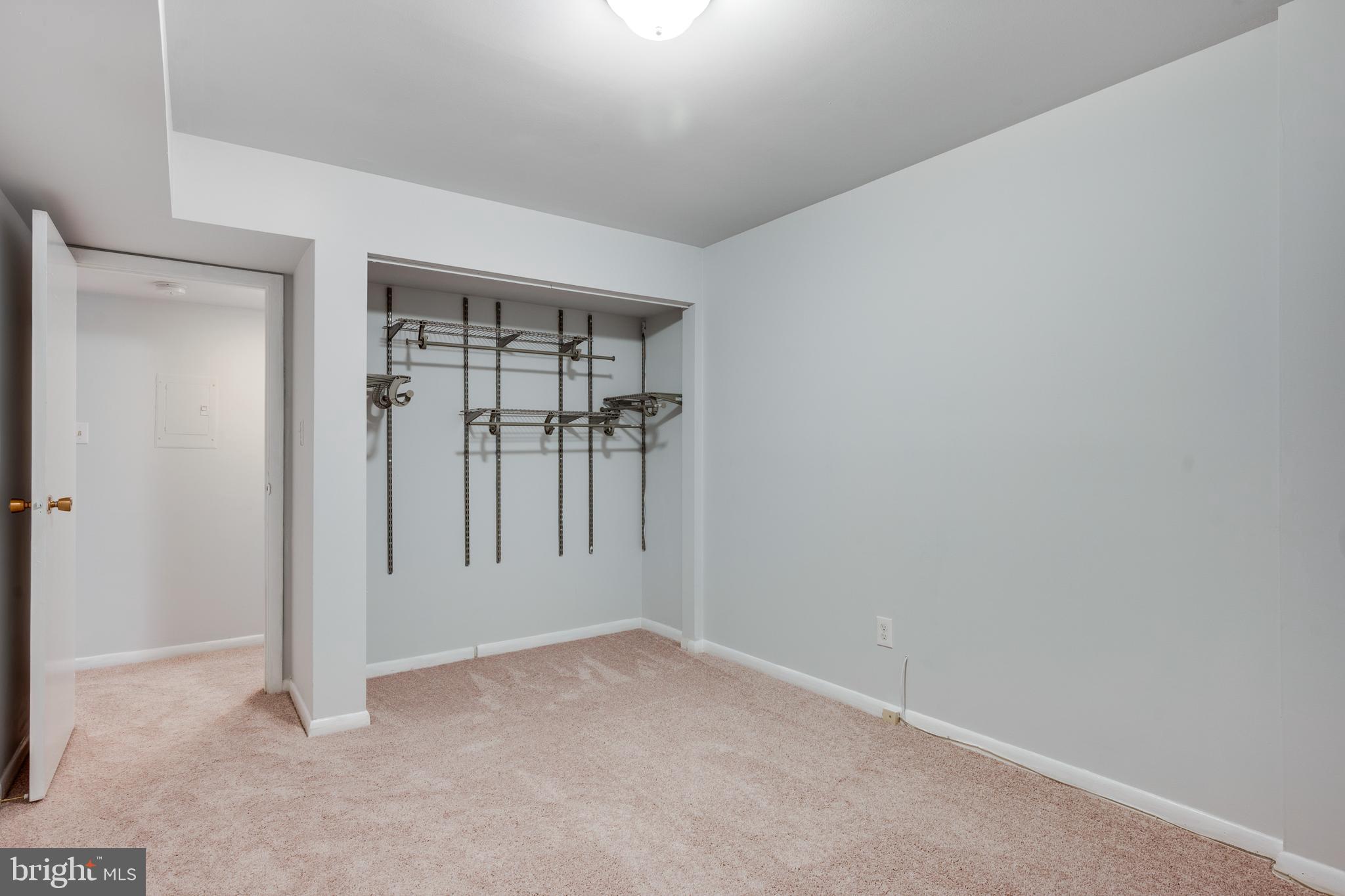 5806 Royal Ridge Drive, Unit J Springfield, VA 22152 - Photo 9 of 20 Gallery Image 9