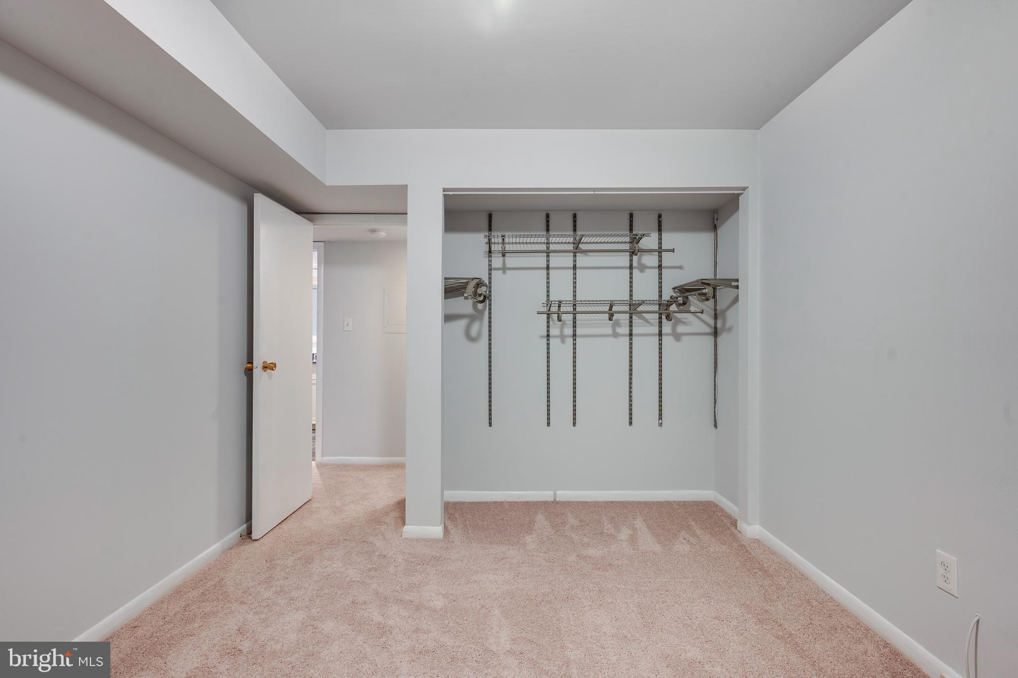 5806 Royal Ridge Drive, Unit J Springfield, VA 22152 - Photo 10 of 20 Gallery Image 10