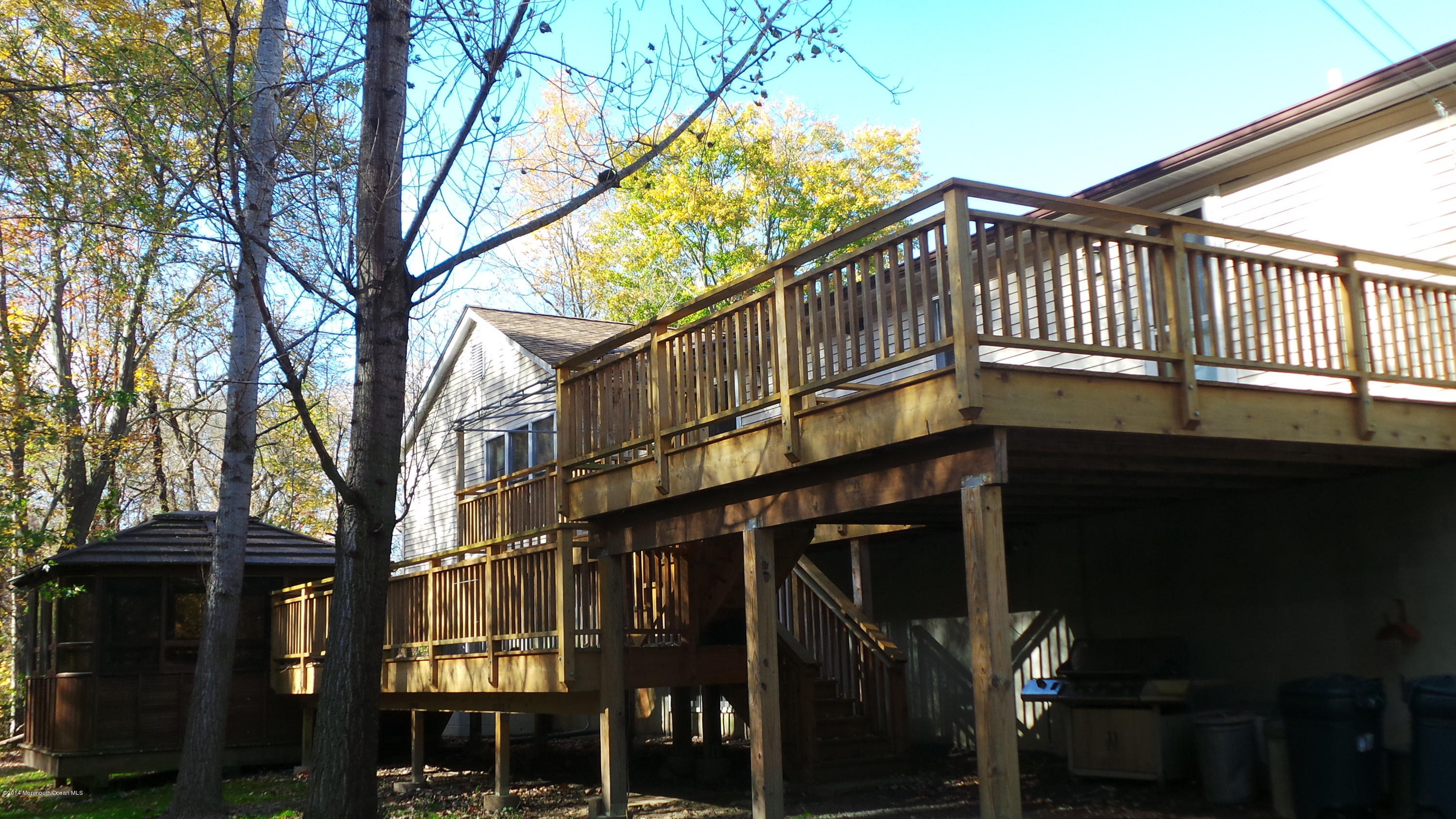 125 Millhurst Road Manalapan, NJ 07726 - Photo 14 of 24 2014-10-30 14