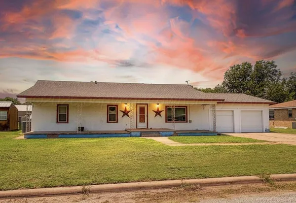 $115,500 | 703 North 13th Street, Memphis, TX 79245