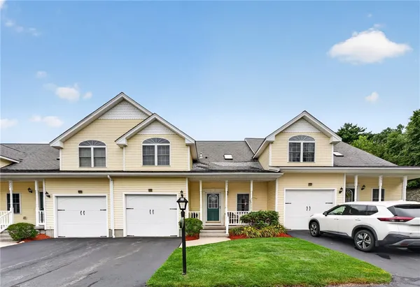 $549,333 | 40 Old Louisquisset Pike, Unit 203, North Smithfield, RI 02896