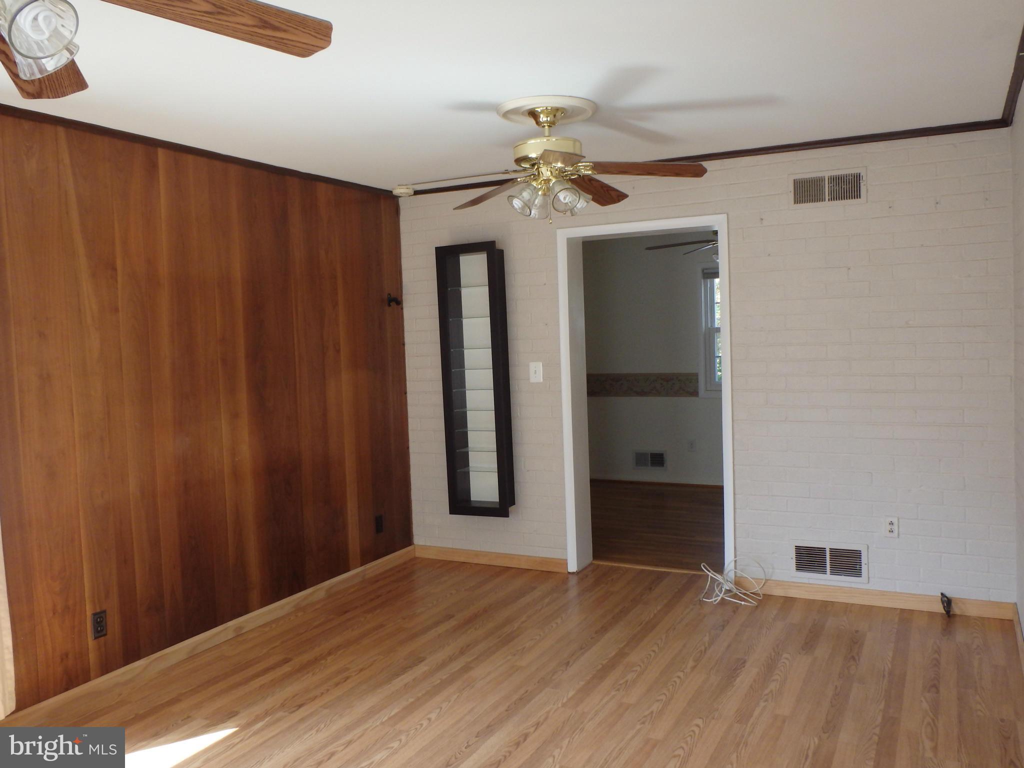 1211 Ruppert Road Silver Spring, MD 20903 - Photo 8 of 25 Family Room