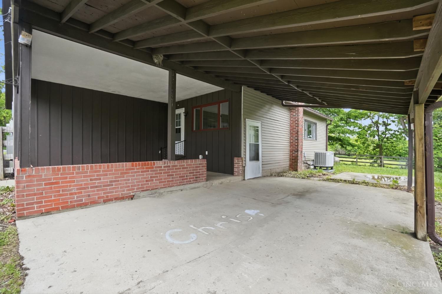 5426 Fletcher Chapel Road Springfield, OH 45502 - Photo 20 of 33