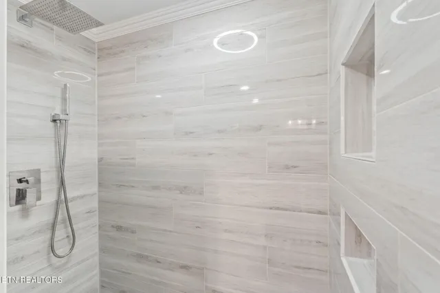 $480,000 | 744 Butler Drive, Loudon, TN 37774