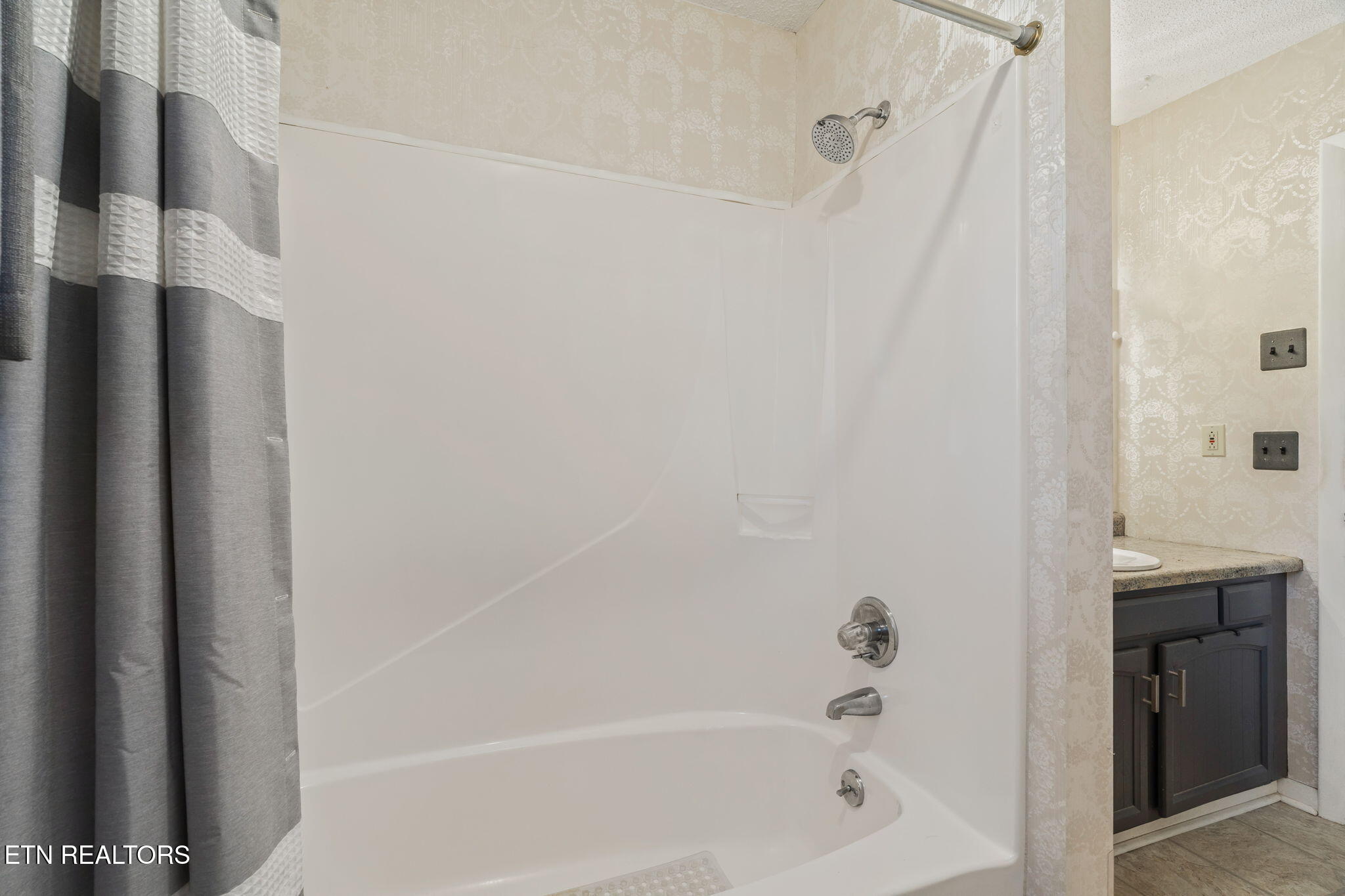 744 Butler Drive Loudon, TN 37774 - Photo 39 of 59 35-web-or-mls-744 Butler Drive-15