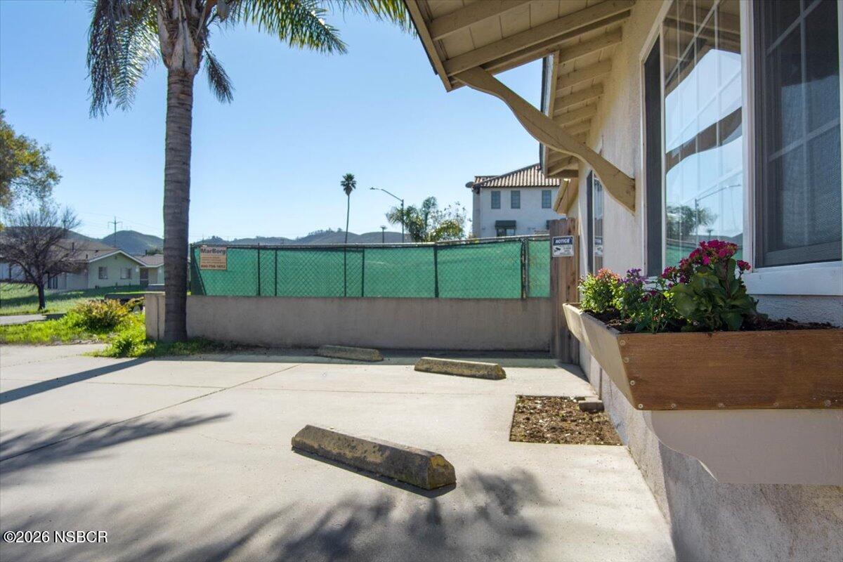 533 North G Street Lompoc, CA 93436 - Photo 3 of 32 04-MAX_0192 copy