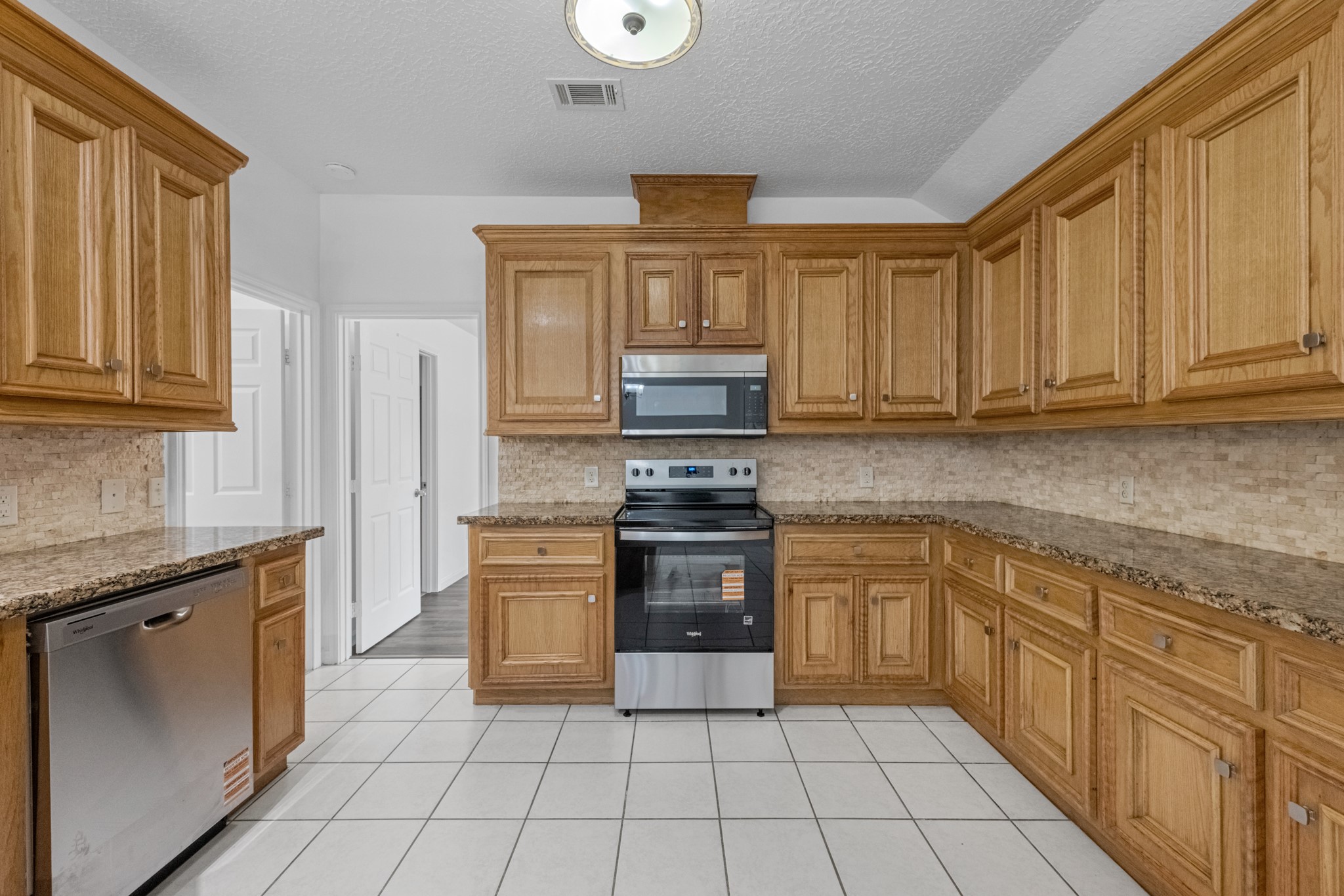 1002 Shell Avenue Cleveland, TX 77327 - Photo 14 of 25
