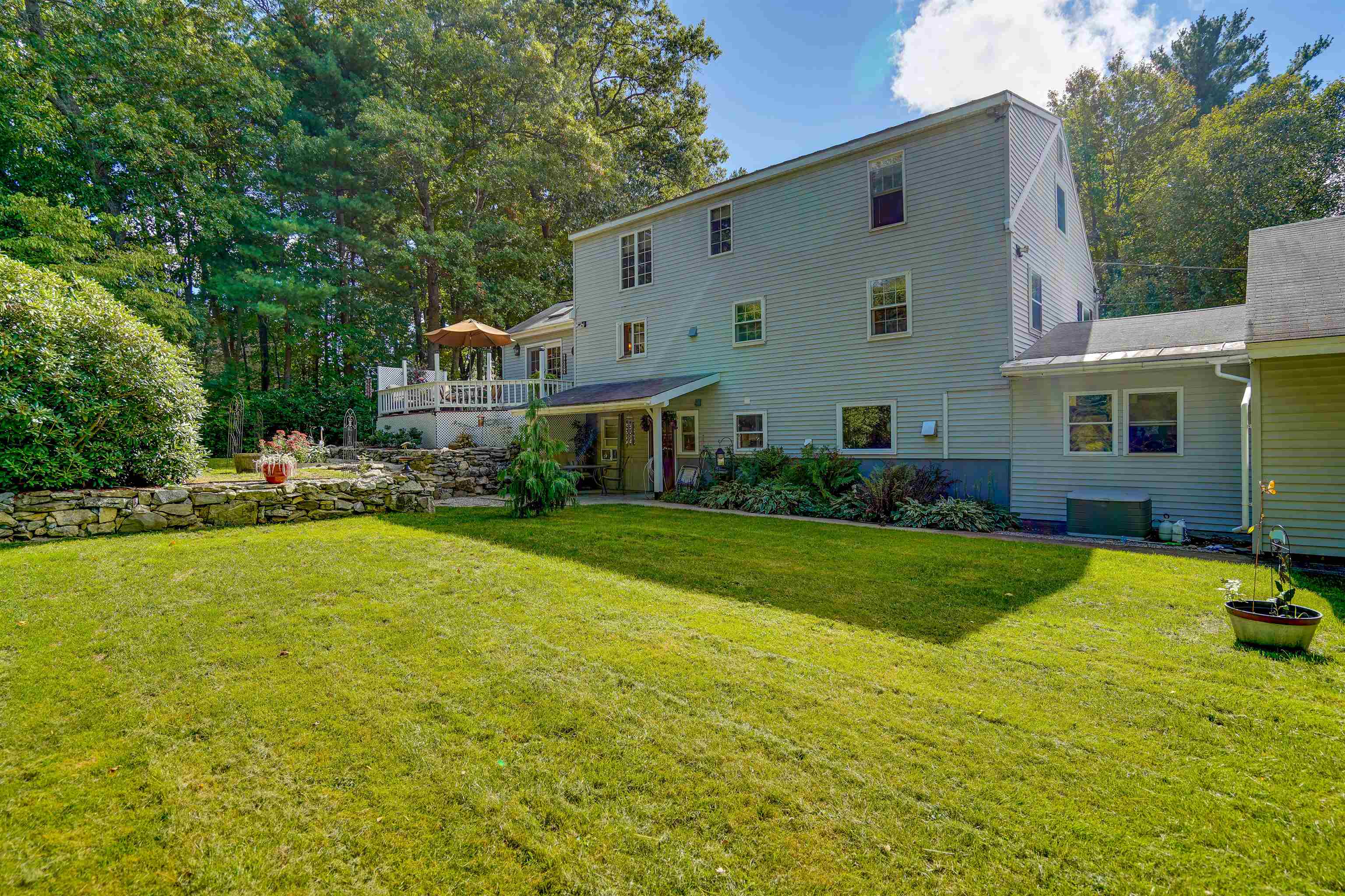 213 Harris Road Nashua, NH 03062 - Photo 34 of 40