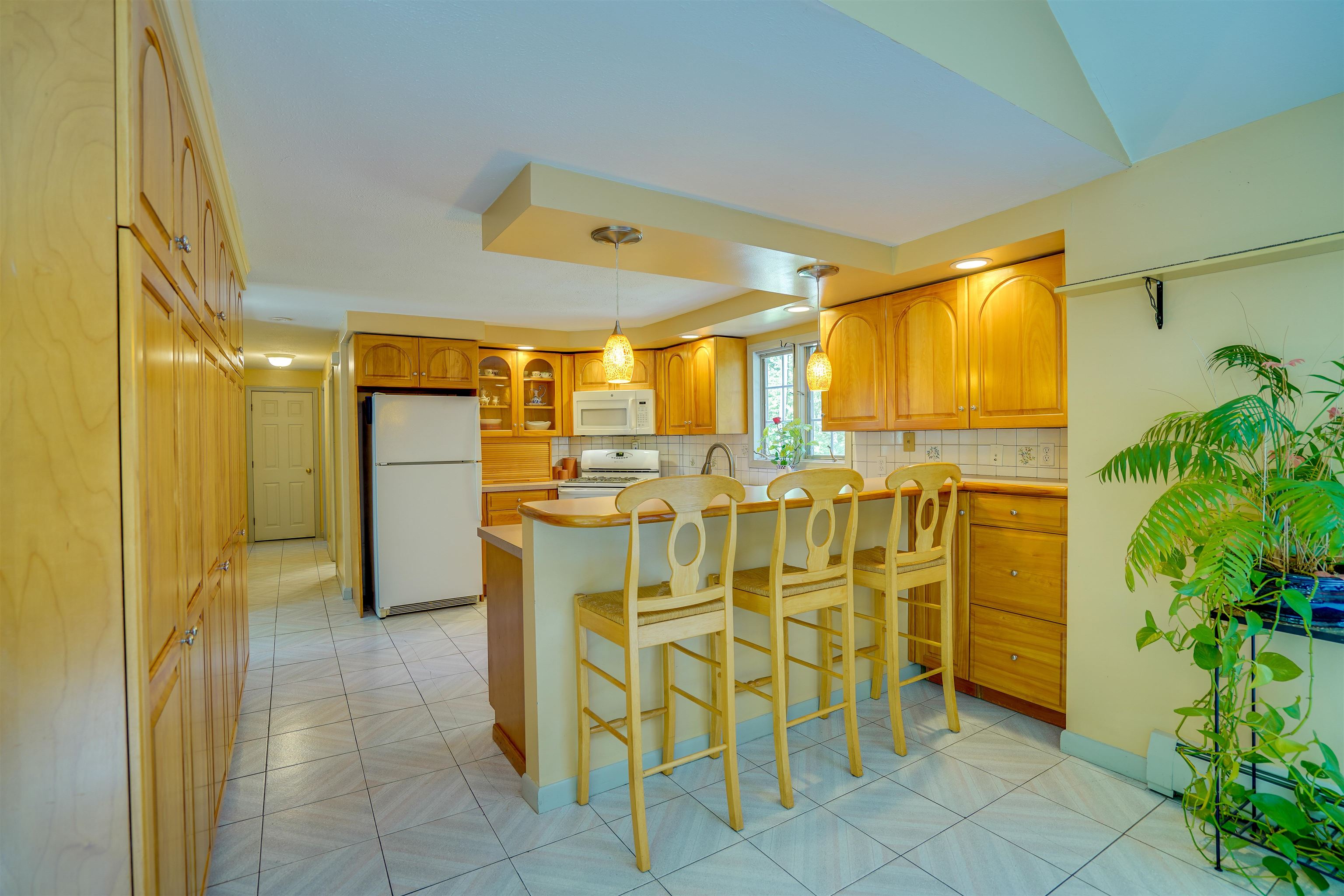 213 Harris Road Nashua, NH 03062 - Photo 8 of 40