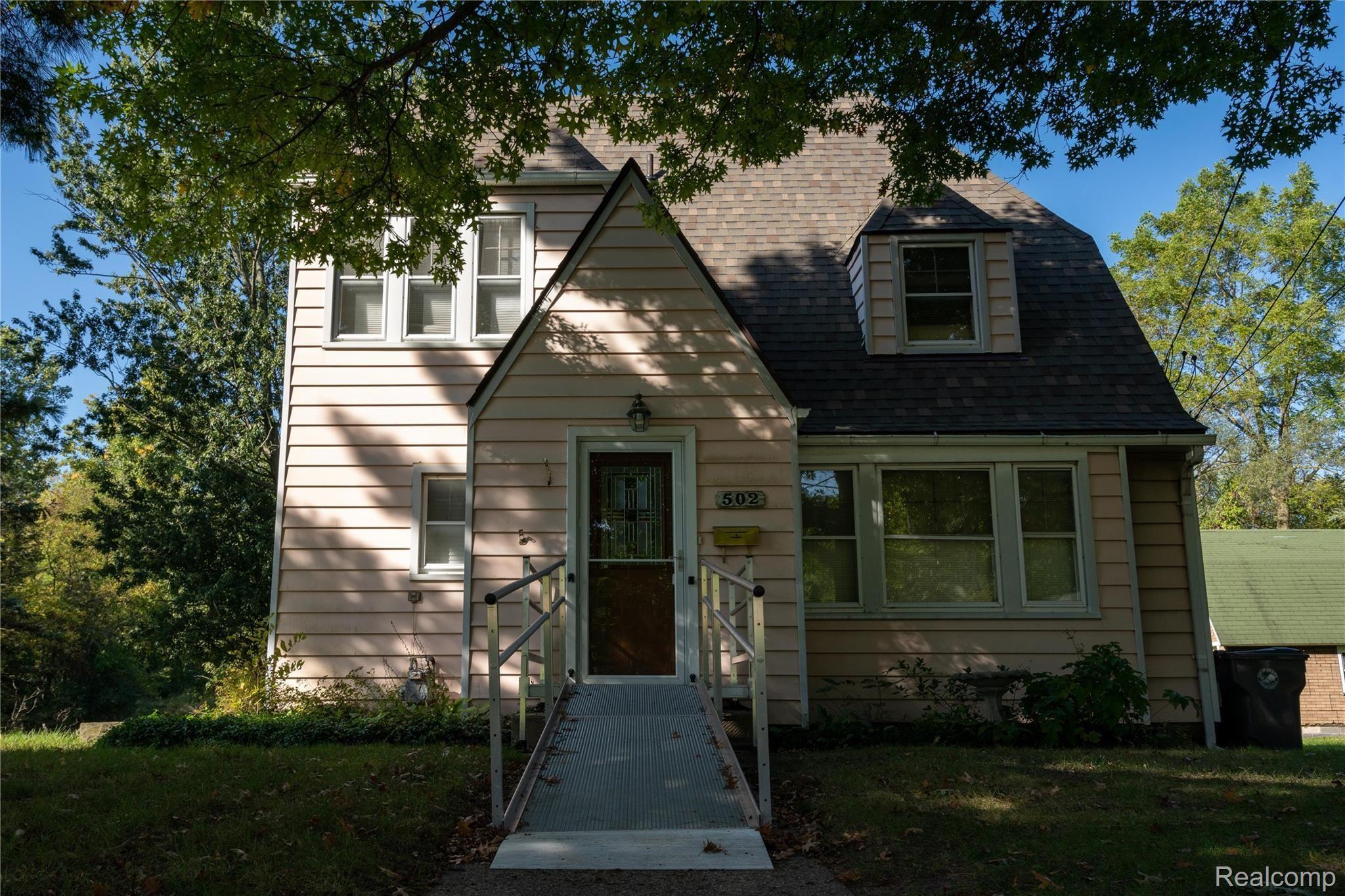 502 Tromley Street Inkster, MI 48141 - Photo 1 of 3 502Tromley-3.jpg