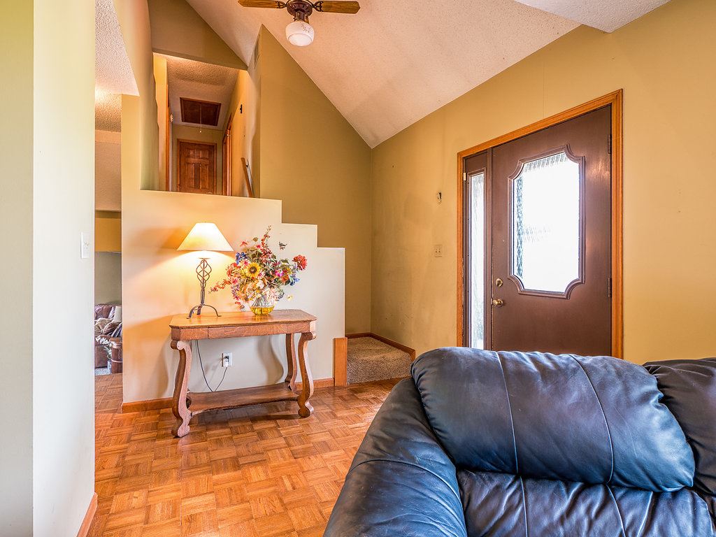 4235 West Wallen Road Fort Wayne, IN 46818 - Photo 9 of 36
