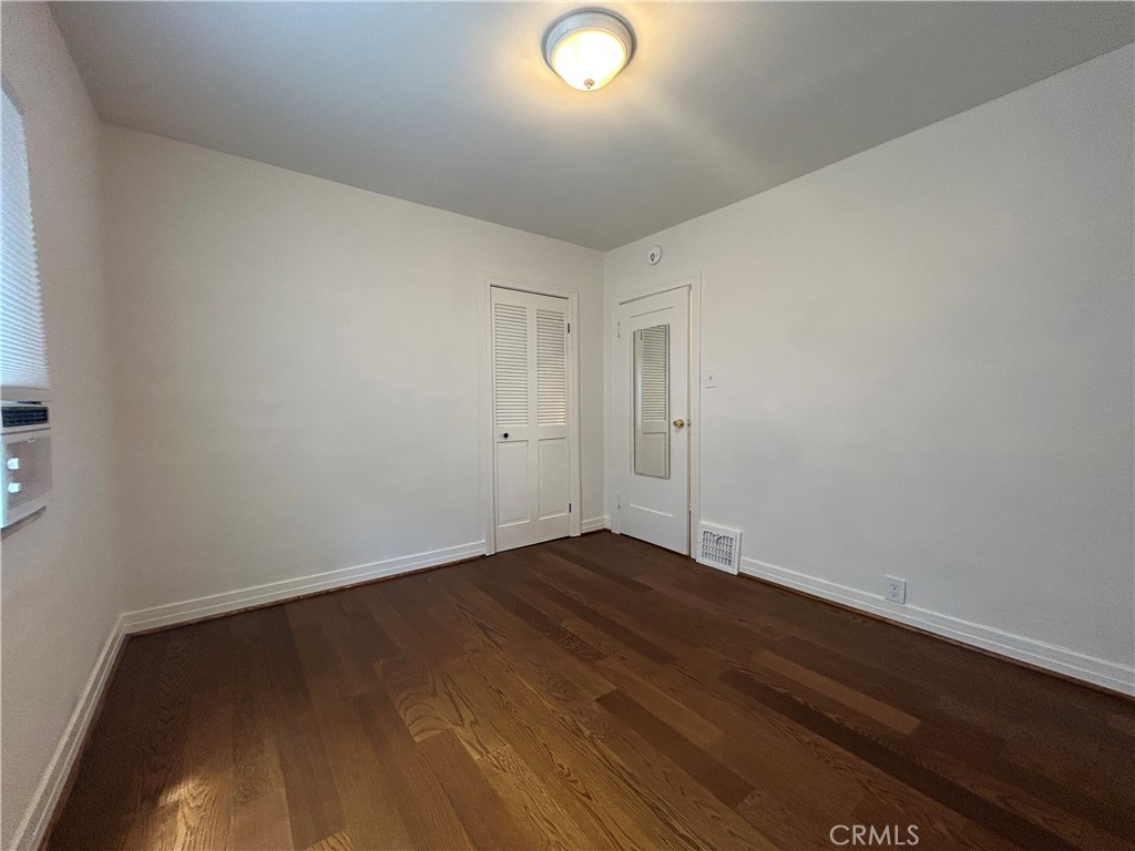 214 East Stocker Street Glendale, CA 91207 - Photo 21 of 31