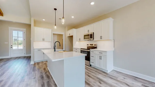 $2,300 | 517 Foxglove Lane, Clarksville, TN 37043