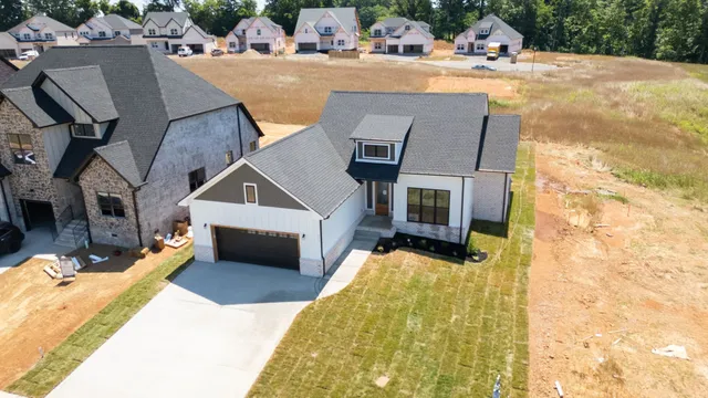 $2,300 | 517 Foxglove Lane, Clarksville, TN 37043