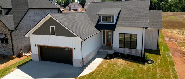 $2,300 | 517 Foxglove Lane, Clarksville, TN 37043