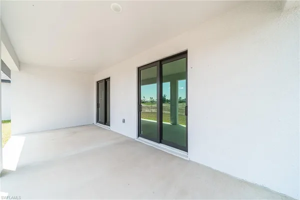 a house view with a outdoor space