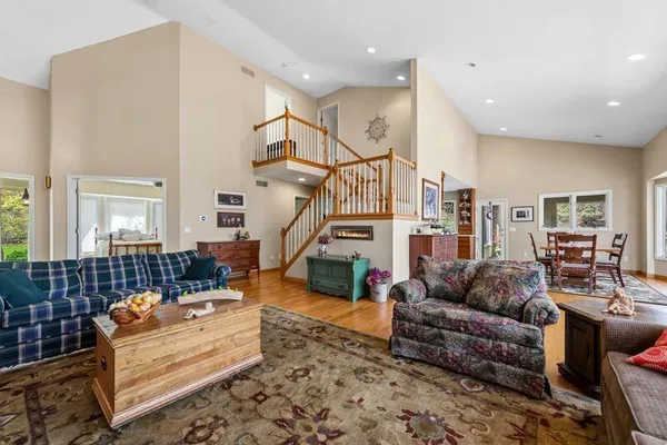 $615,000 | 5990 Lynne Hollow Drive, Commerce Township, MI 48382