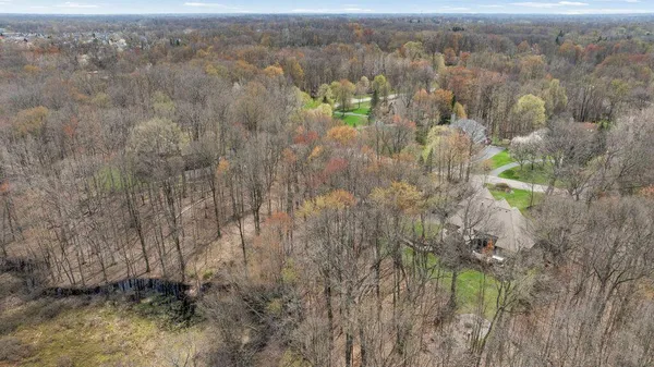 $615,000 | 5990 Lynne Hollow Drive, Commerce Township, MI 48382