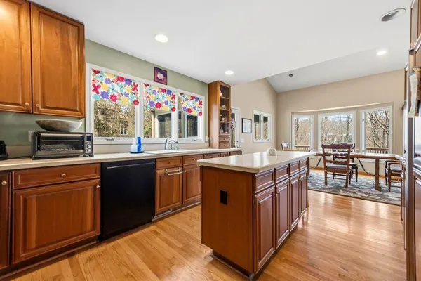 $615,000 | 5990 Lynne Hollow Drive, Commerce Township, MI 48382