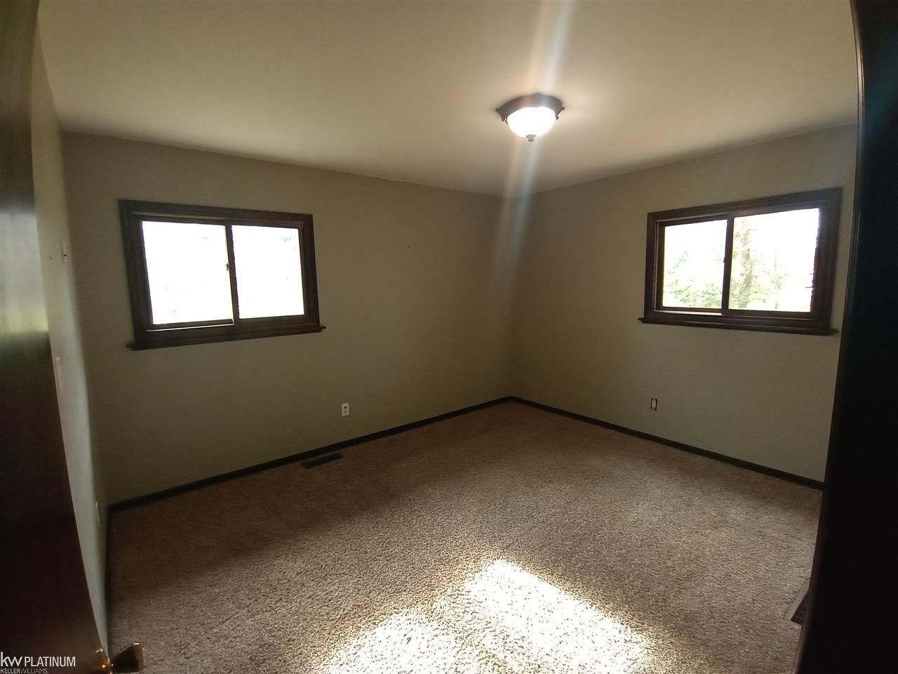 9757 Rynn Road Avoca, MI 48006 - Photo 28 of 66