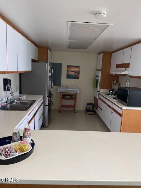 5540 West 5th Street, Unit 86 Oxnard, CA 93035 - Photo 6 of 37 Club House Kitchen