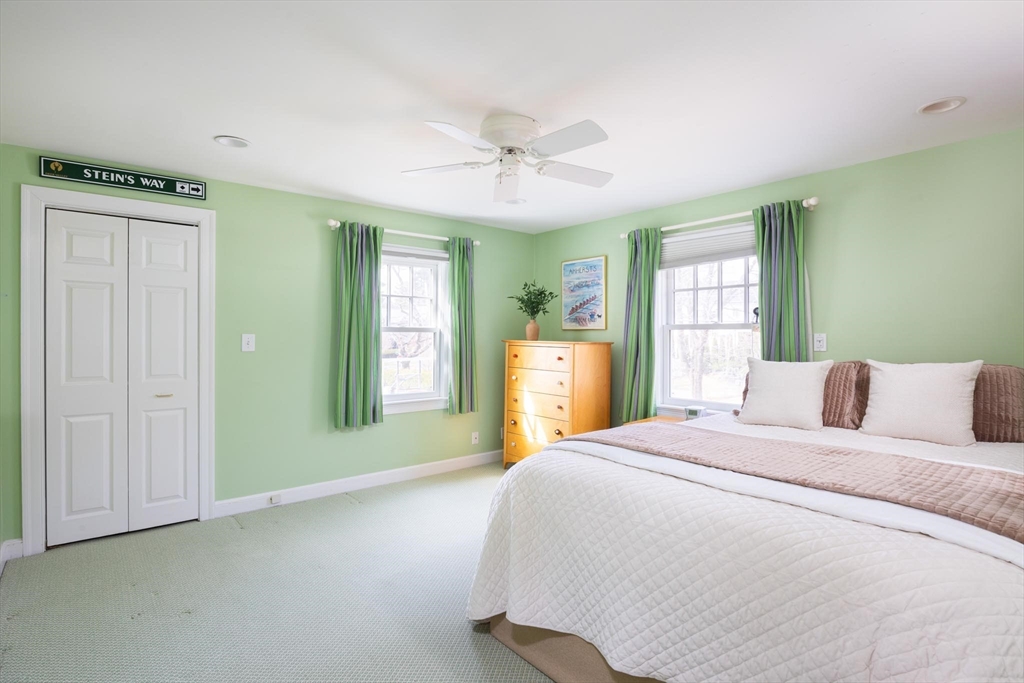 99 Hagen Road Newton, MA 02459 - Photo 12 of 17