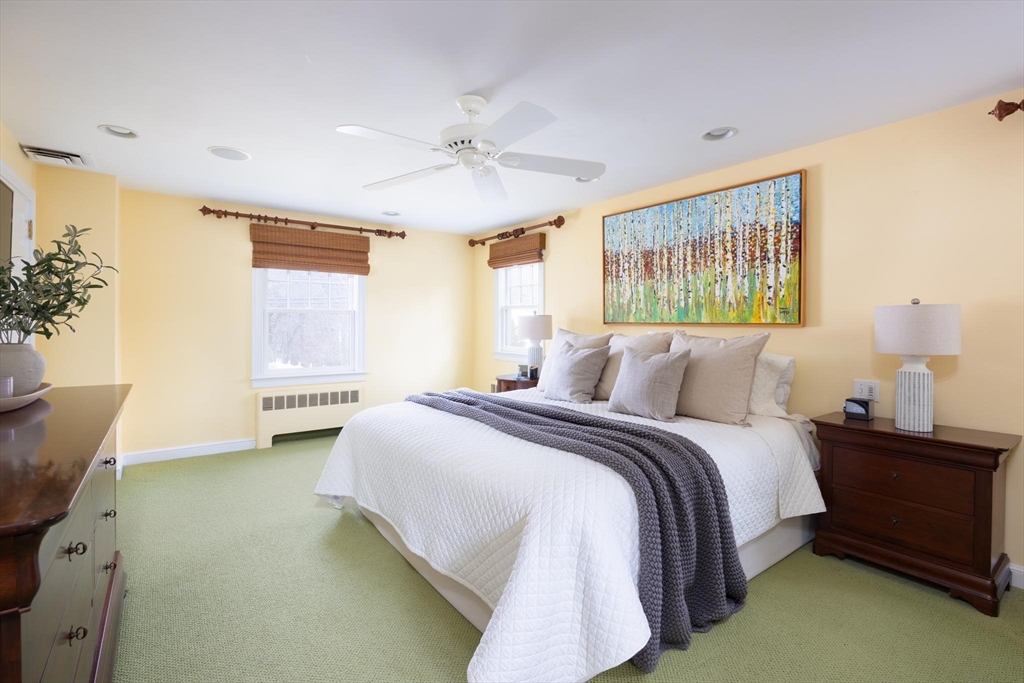 99 Hagen Road Newton, MA 02459 - Photo 10 of 17