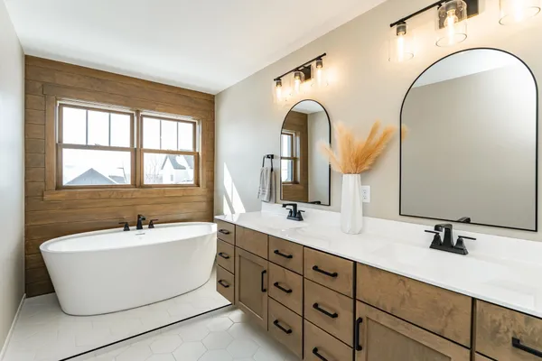 $715,000 | 6265 Summit Pine Road Northwest, Rochester, MN 55901