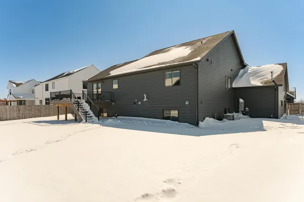 $715,000 | 6265 Summit Pine Road Northwest, Rochester, MN 55901