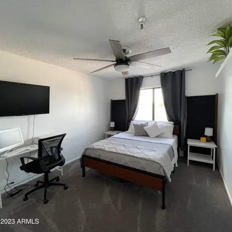 $2,500 | 425 South Parkcrest, Unit 327, Mesa, AZ 85206