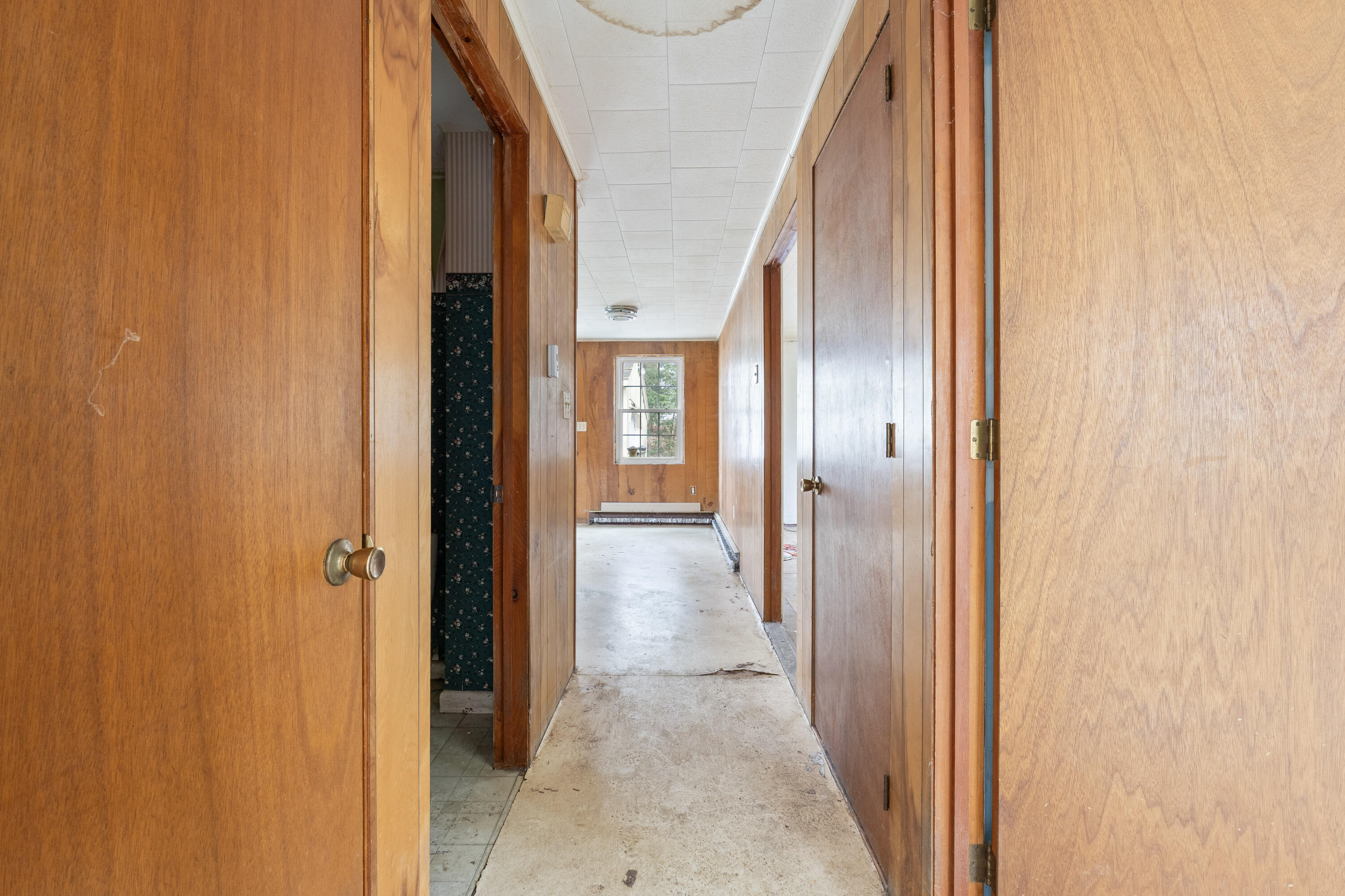 43 Skillin Road Cumberland, ME 04021 - Photo 13 of 25 Hallway