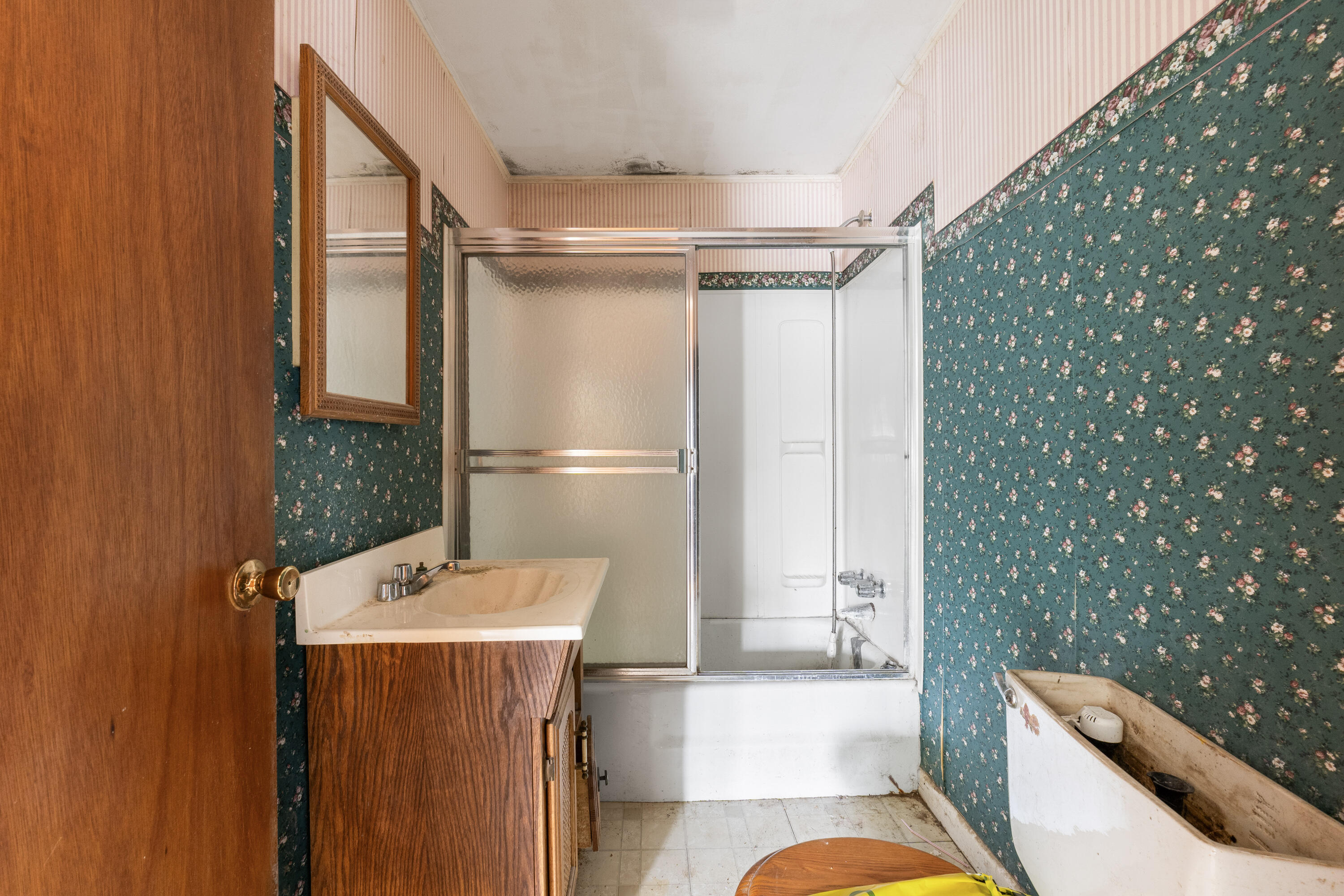 43 Skillin Road Cumberland, ME 04021 - Photo 14 of 25 Bathroom