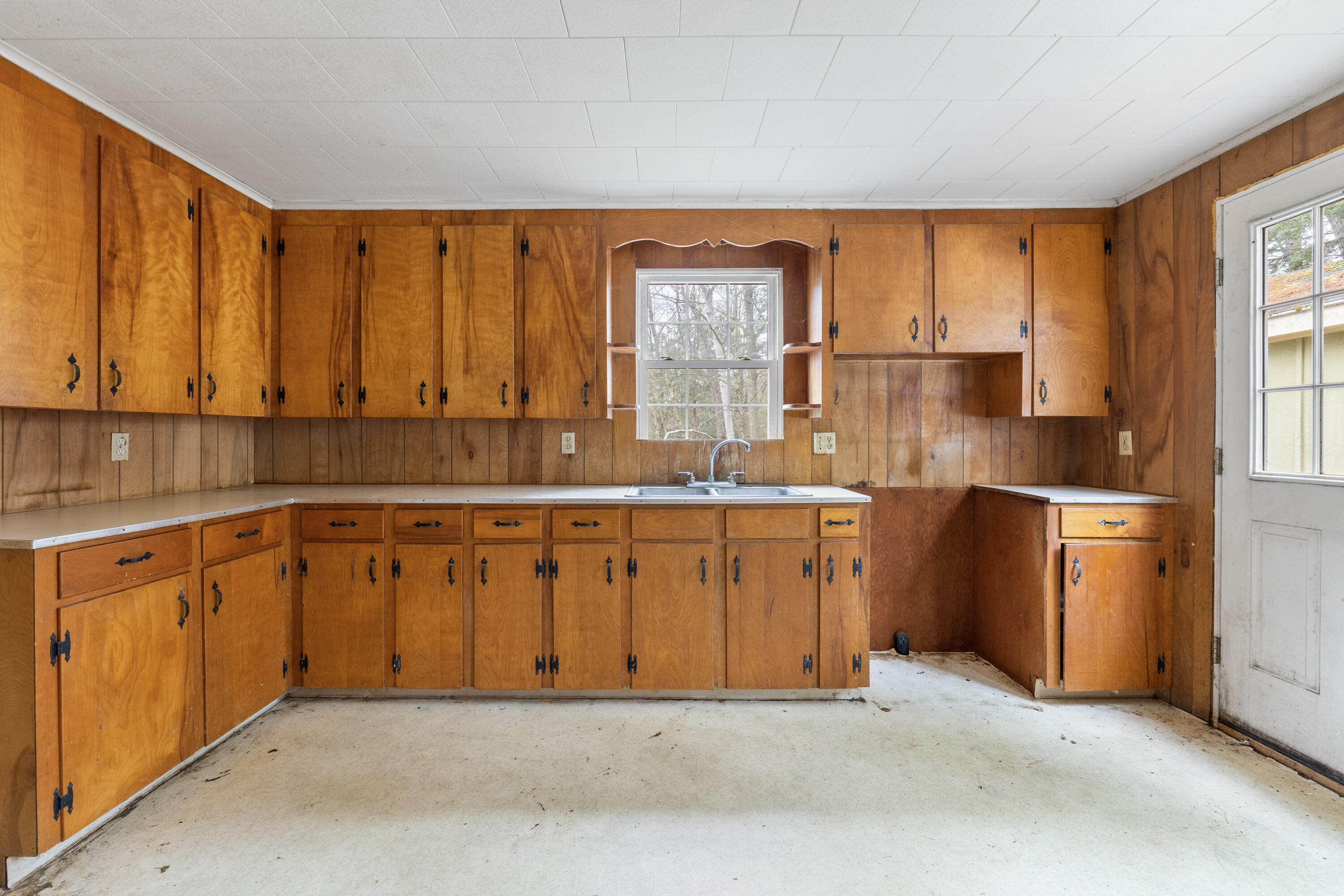 43 Skillin Road Cumberland, ME 04021 - Photo 7 of 25 Kitchen