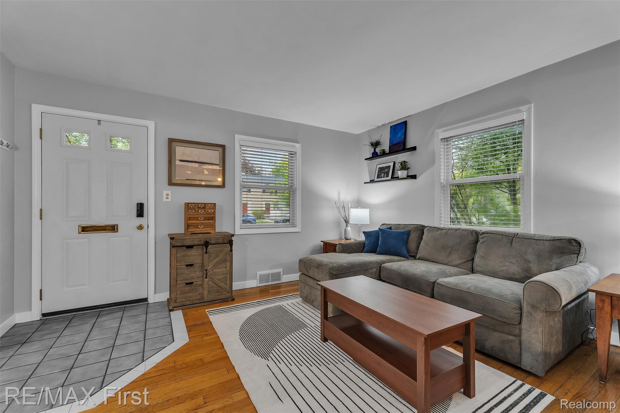 1921 Graefield Road Birmingham, MI 48009 - Photo 5 of 27 4.2.jpg