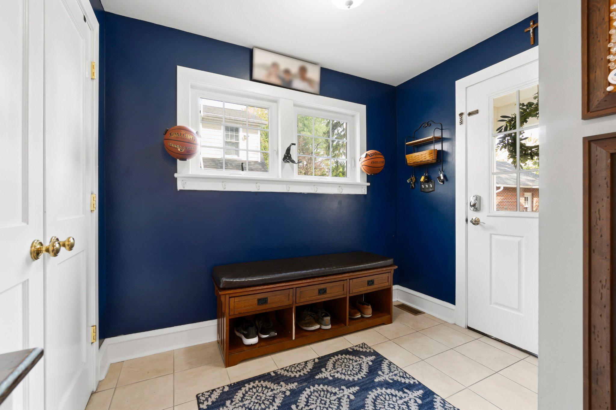 272 Jefferson Avenue Haddonfield, NJ 08033 - Photo 18 of 43 a living room with furniture and window