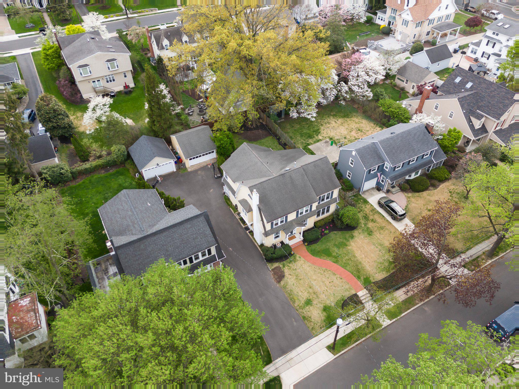 272 Jefferson Avenue Haddonfield, NJ 08033 - Photo 40 of 43 an aerial view of multiple houses with yard