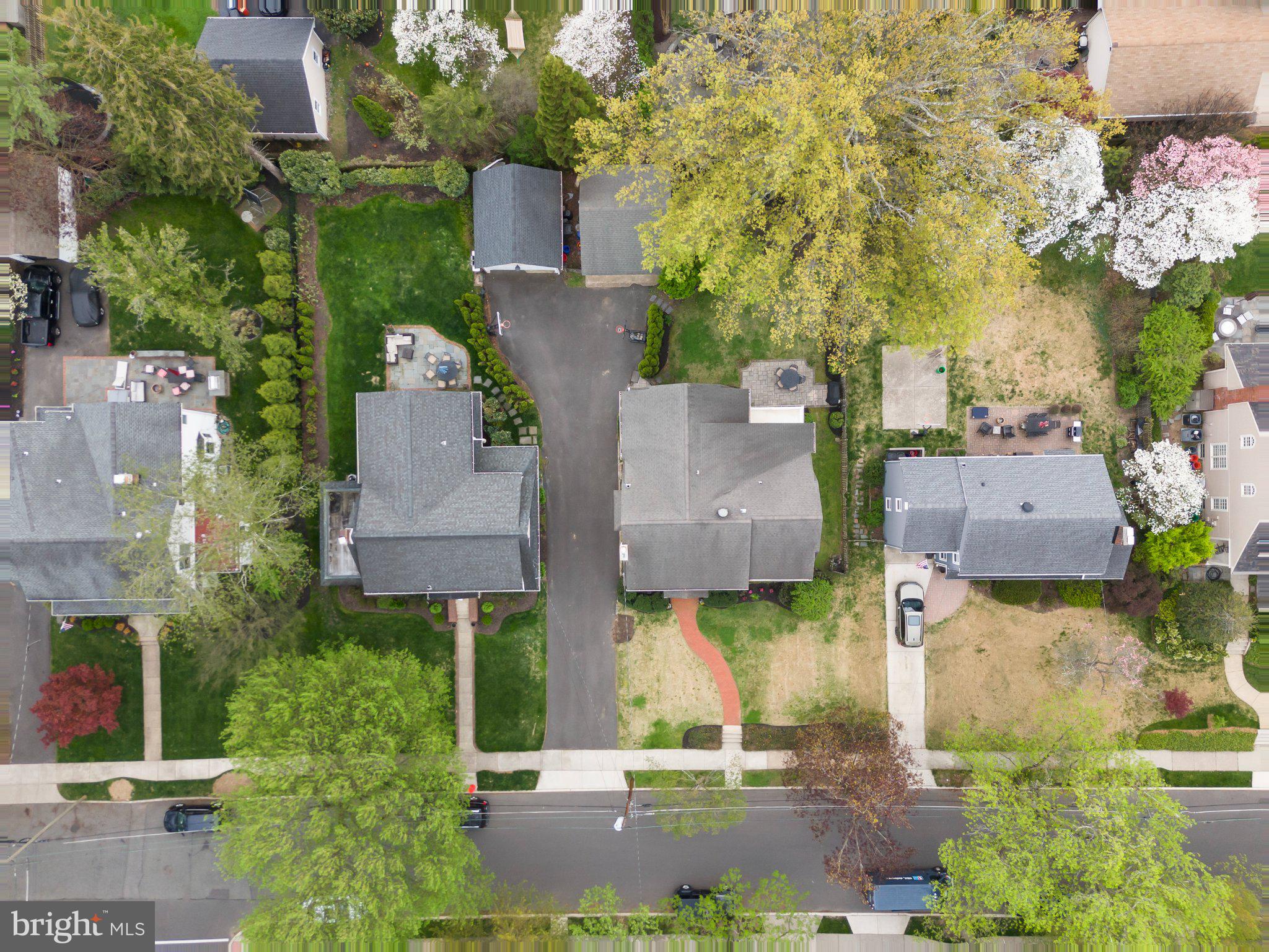 272 Jefferson Avenue Haddonfield, NJ 08033 - Photo 41 of 43 an aerial view of multiple houses with yard