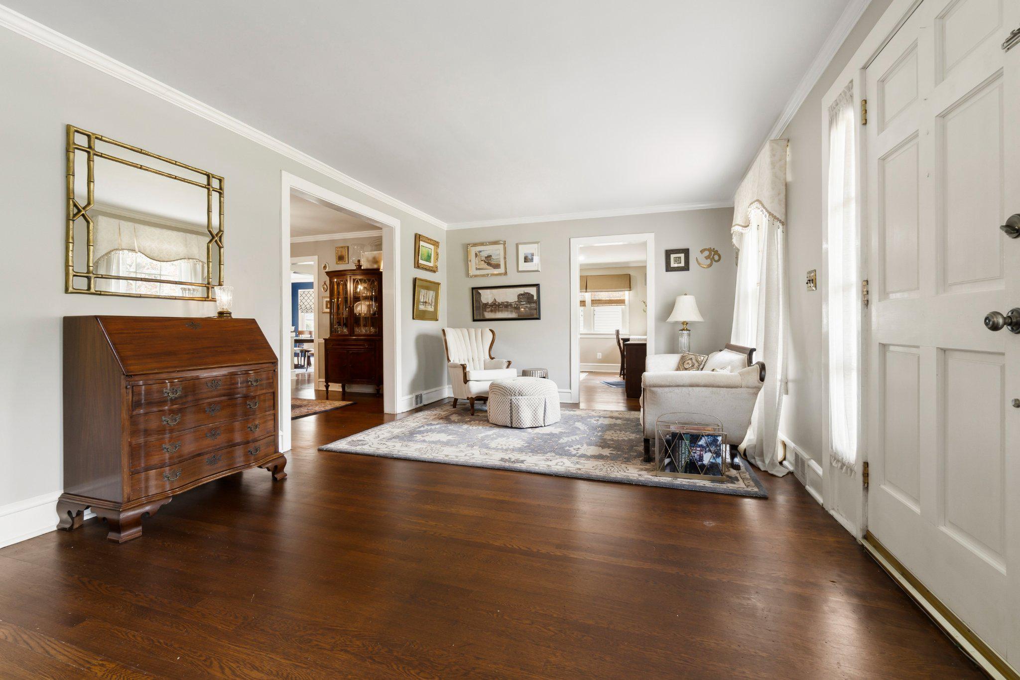 272 Jefferson Avenue Haddonfield, NJ 08033 - Photo 7 of 43 a living room with furniture and a wooden floor