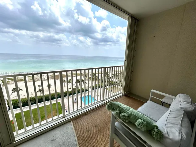 $2,800 | 750 North Ocean Boulevard, Unit 1106, Pompano Beach, FL 33062