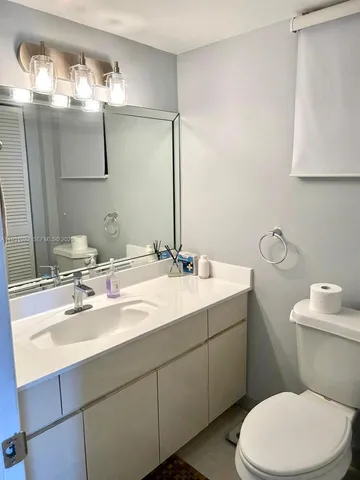 $2,800 | 750 North Ocean Boulevard, Unit 1106, Pompano Beach, FL 33062