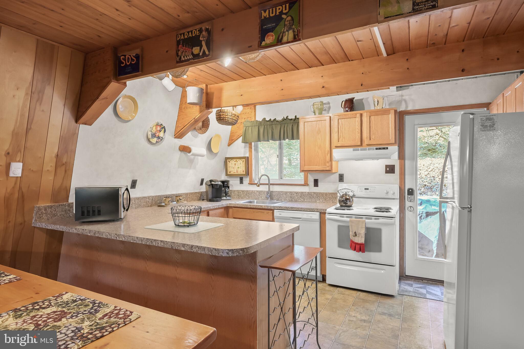 2702 Mayhew Inn Road Oakland, MD 21550 - Photo 21 of 87 Eat-In Kitchen