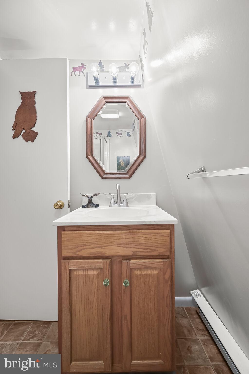 2702 Mayhew Inn Road Oakland, MD 21550 - Photo 46 of 87 Full Bath