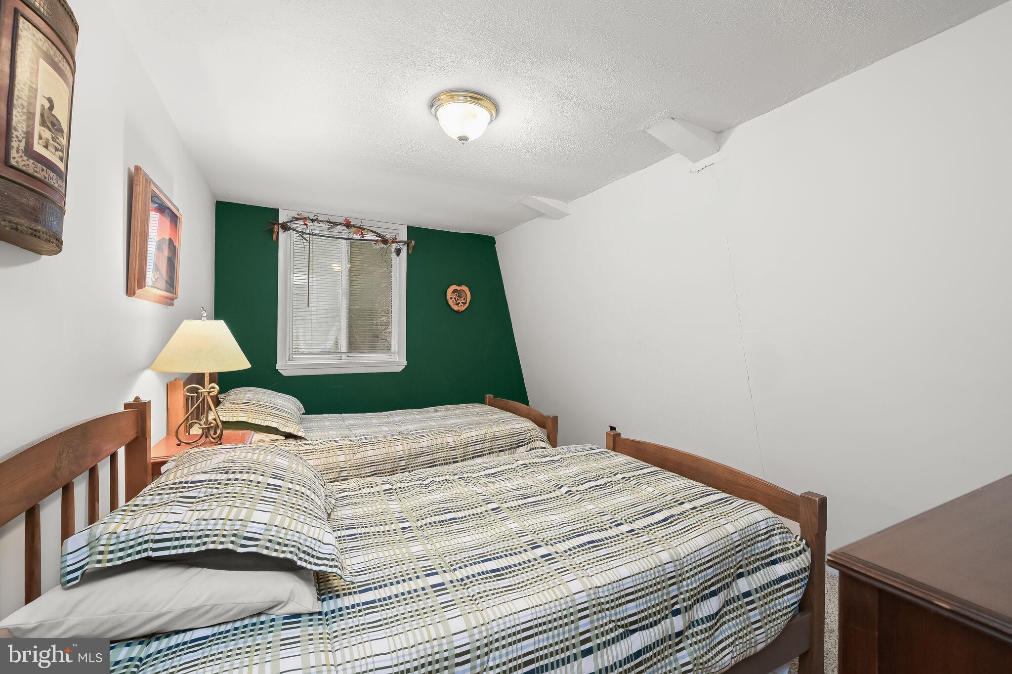 2702 Mayhew Inn Road Oakland, MD 21550 - Photo 47 of 87 Bedroom