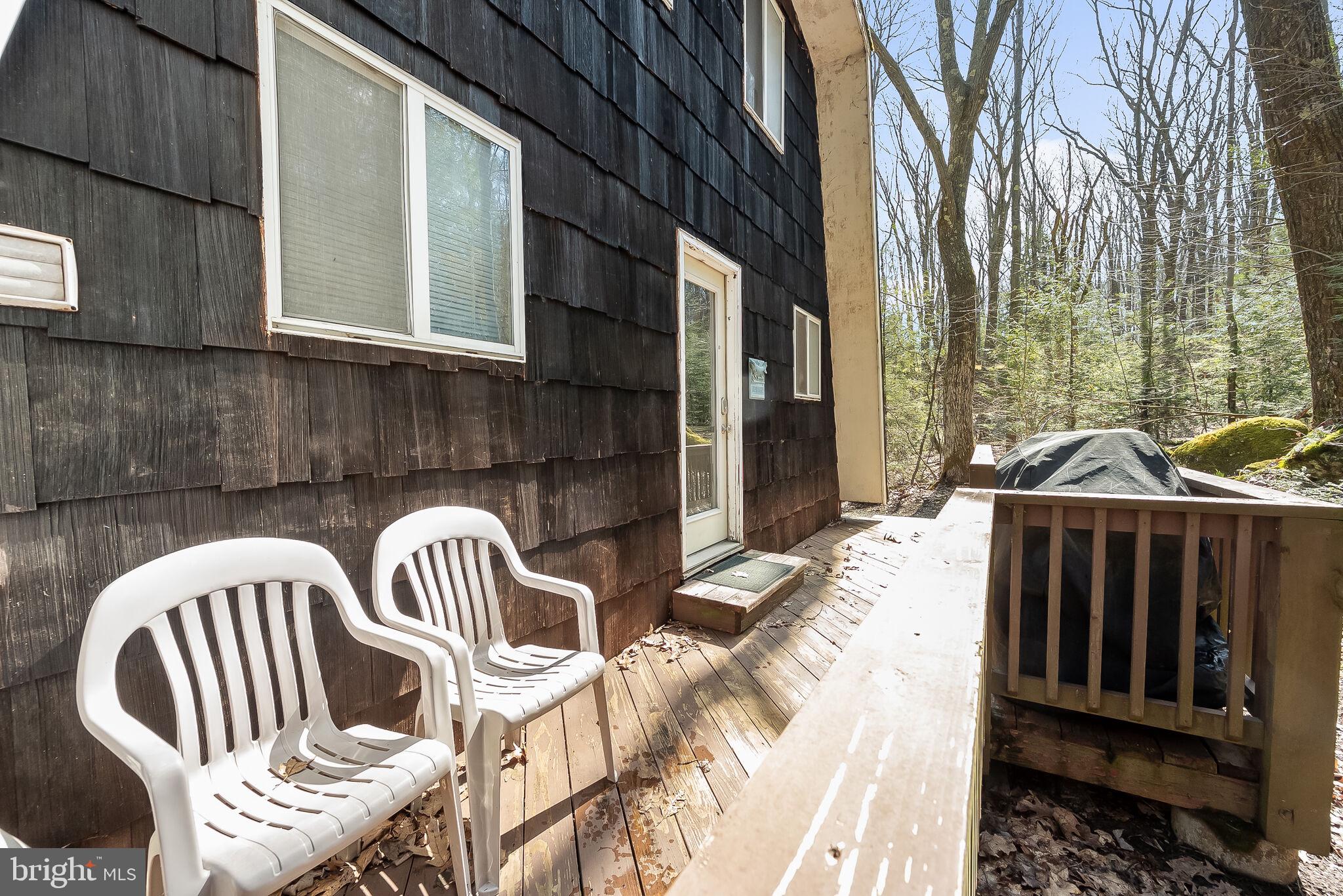 2702 Mayhew Inn Road Oakland, MD 21550 - Photo 64 of 87 Rear Deck