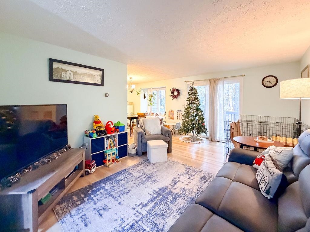 84 Branch Turnpike, Unit 86 Concord, NH 03301 - Photo 5 of 32