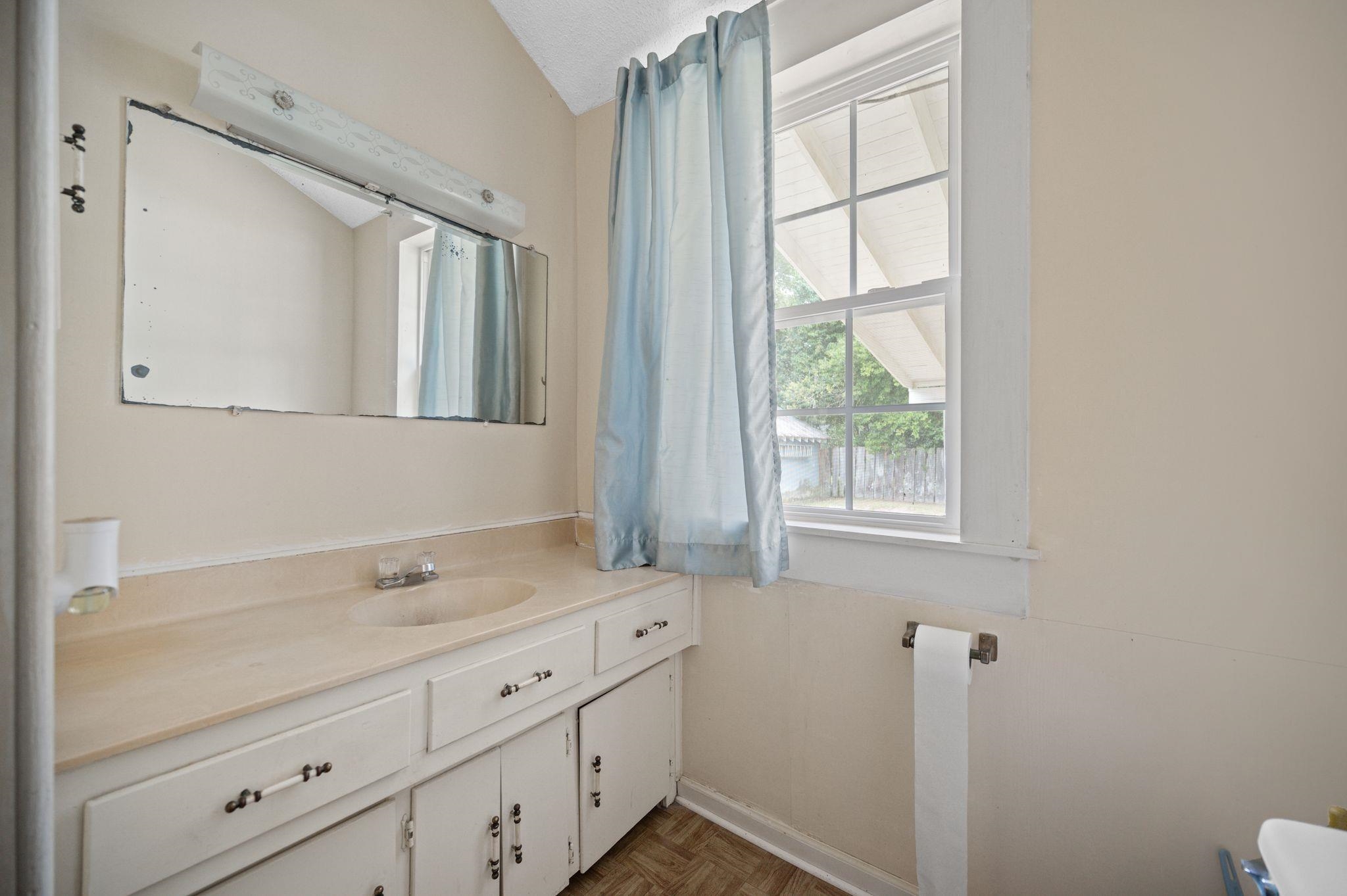 308 South Presley Street Atmore, AL 36502 - Photo 19 of 27 Bathroom