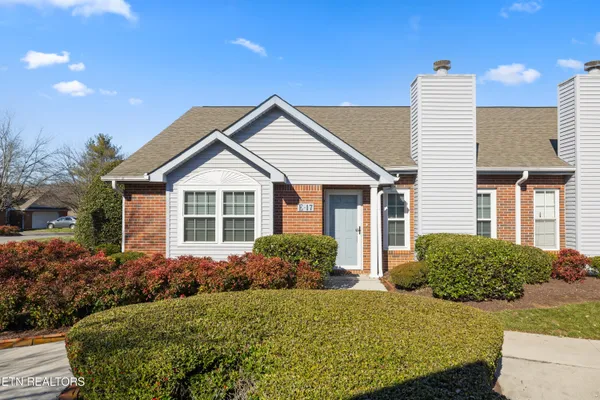 $340,000 | 805 Cedar Lane, Unit E17, Knoxville, TN 37912